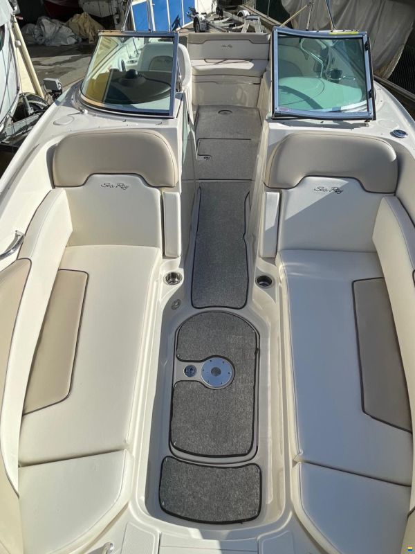 Sea Ray 260 SD