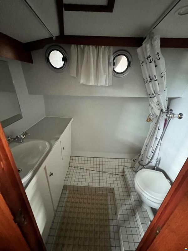 Linssen Dutch Sturdy 320 AC