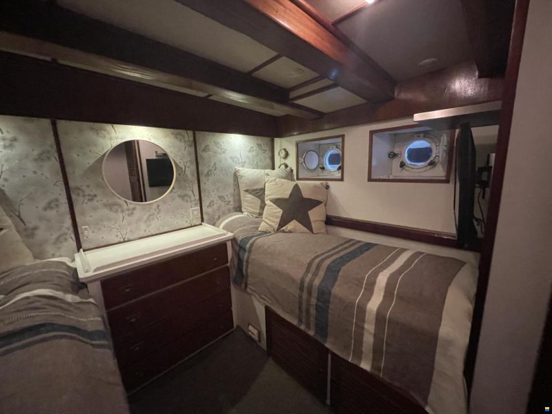 Malahide Yacht 66