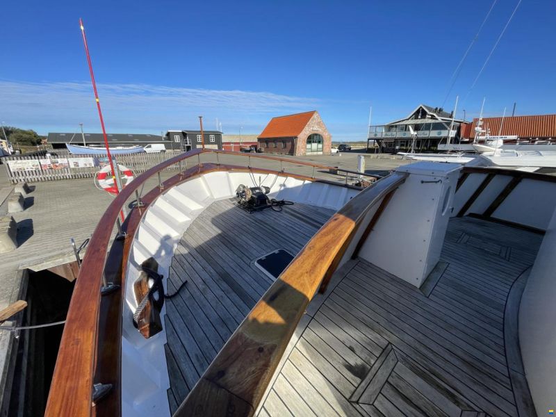 Malahide Yacht 66