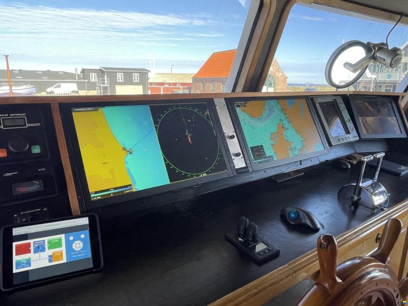 Malahide Yacht 66