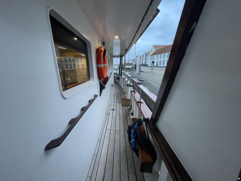 Malahide Yacht 66