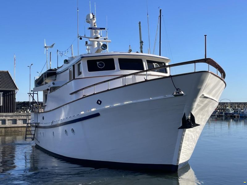 Malahide Yacht 66