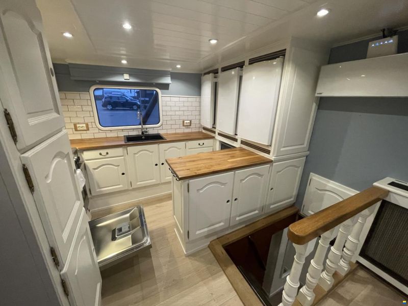 Malahide Yacht 66