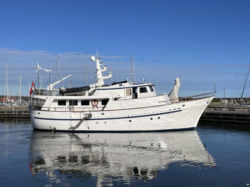 Malahide Yacht 66