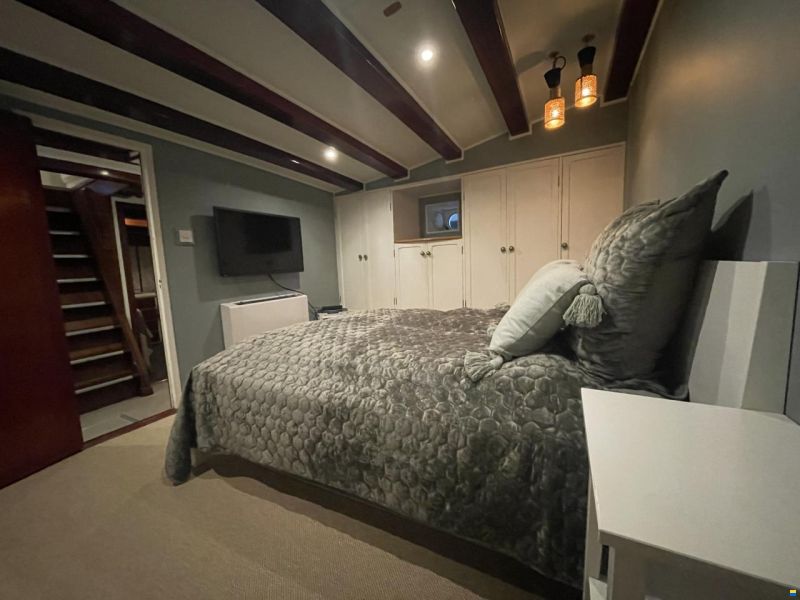 Malahide Yacht 66