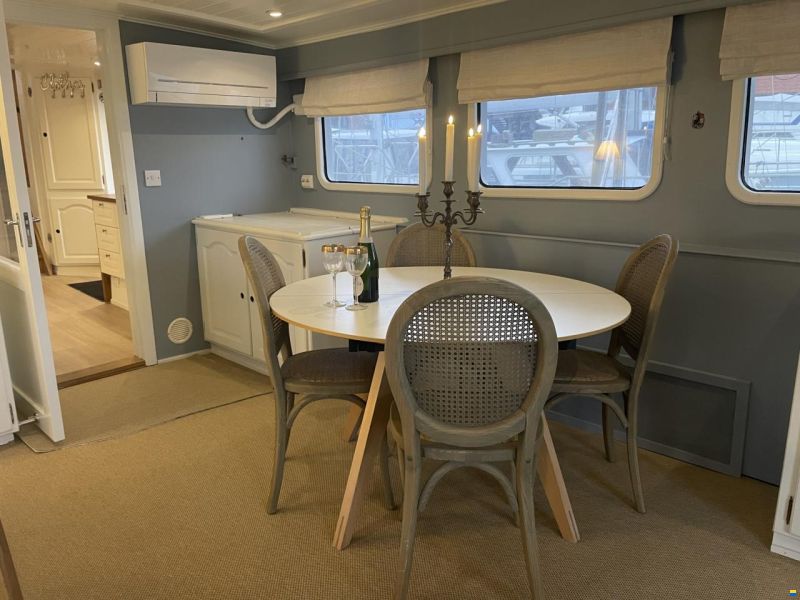 Malahide Yacht 66