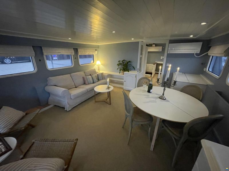 Malahide Yacht 66