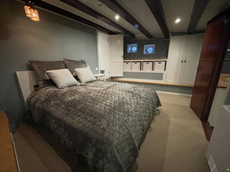 Malahide Yacht 66