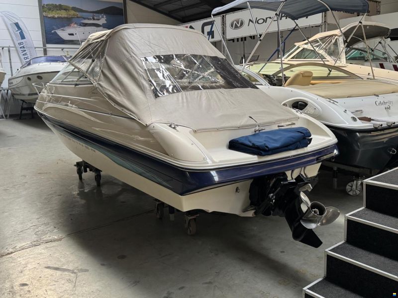 Bayliner 2052