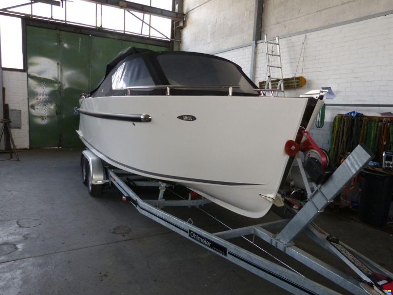 Maxima 730