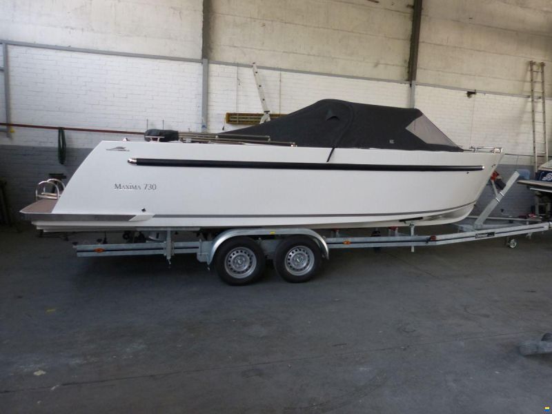 Maxima 730