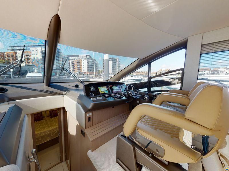 Sunseeker Manhattan 52