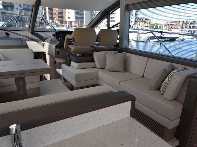 Sunseeker Manhattan 52