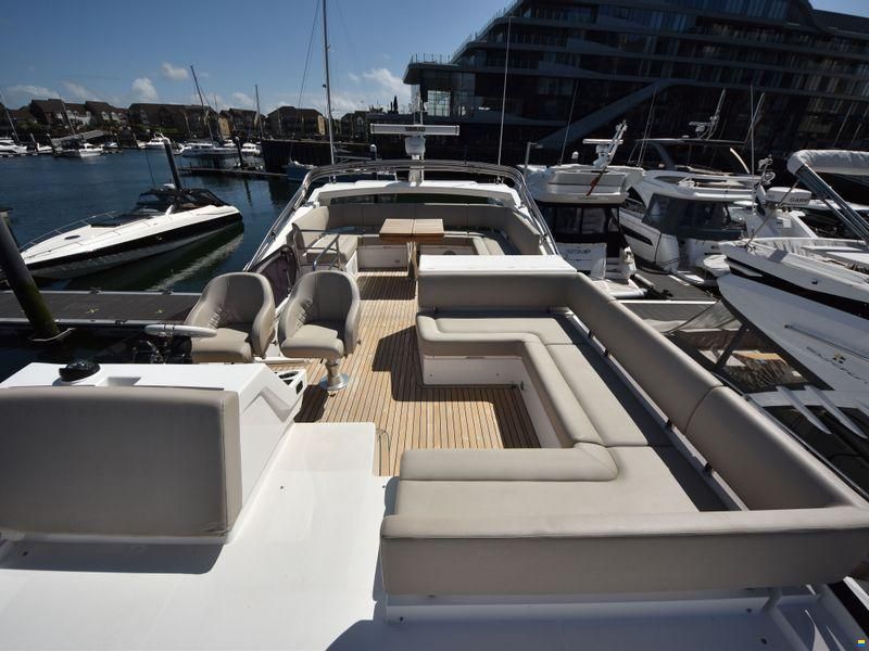 Sunseeker Manhattan 52