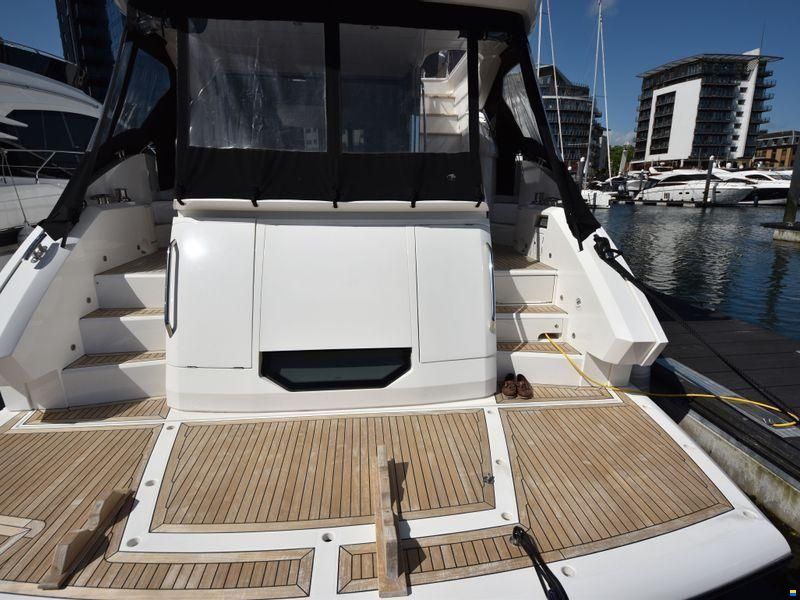 Sunseeker Manhattan 52