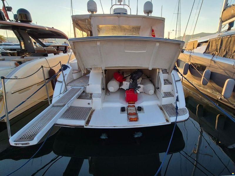 Princess Yachts International V45