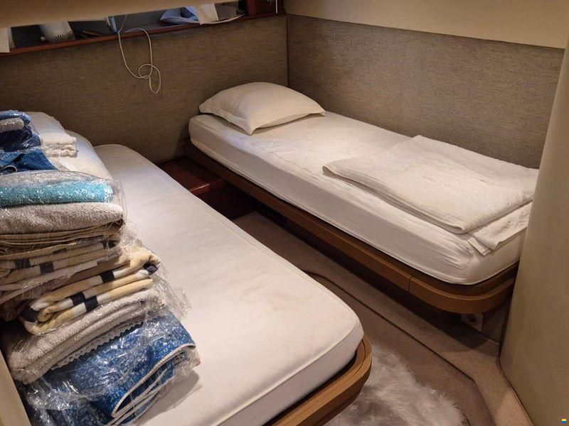 Princess Yachts International V45