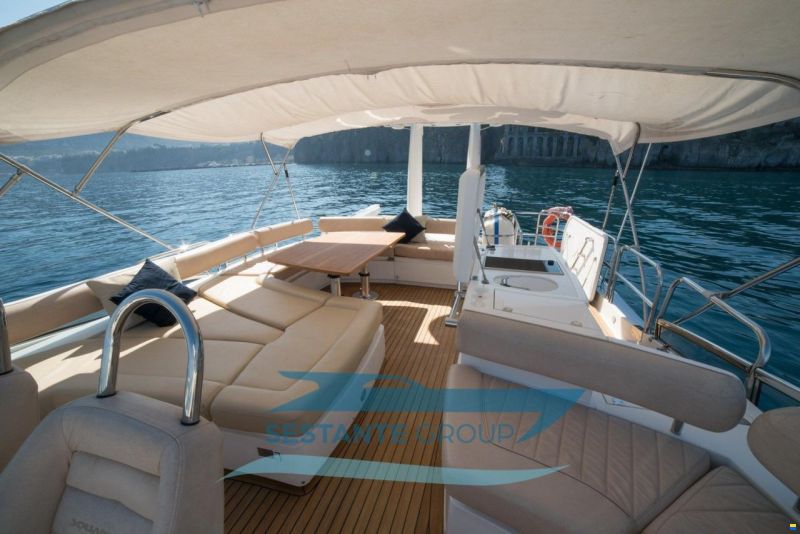 Fairline SQUADRON 74