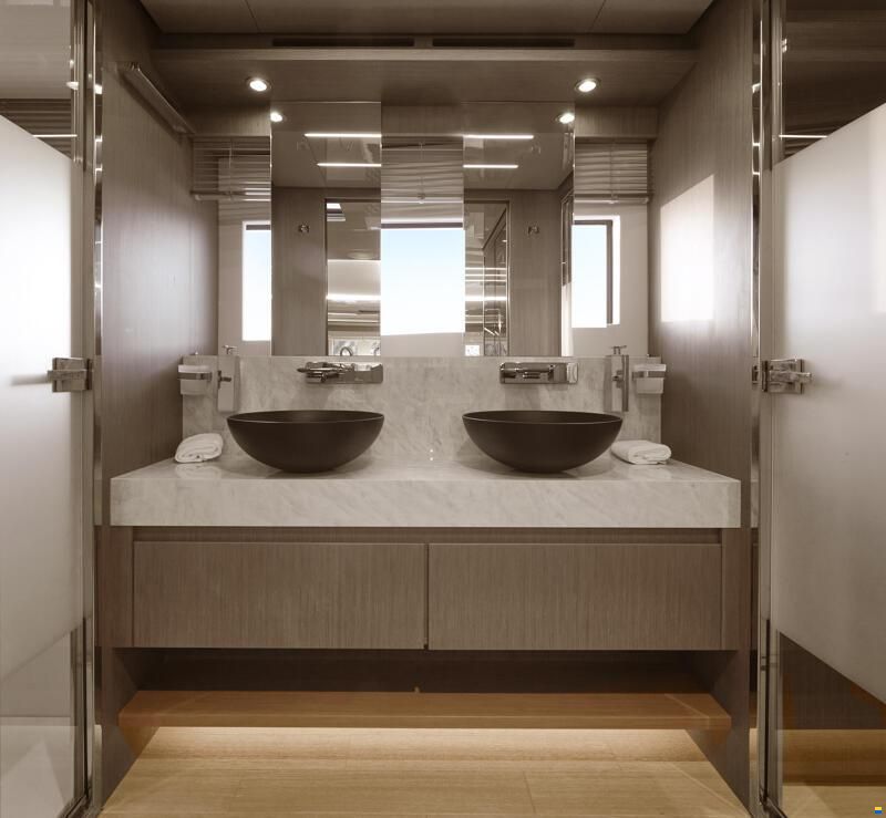 Prestige M8 Motorkatamaran