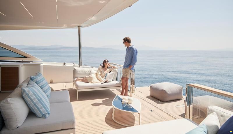 Prestige M8 Motorkatamaran