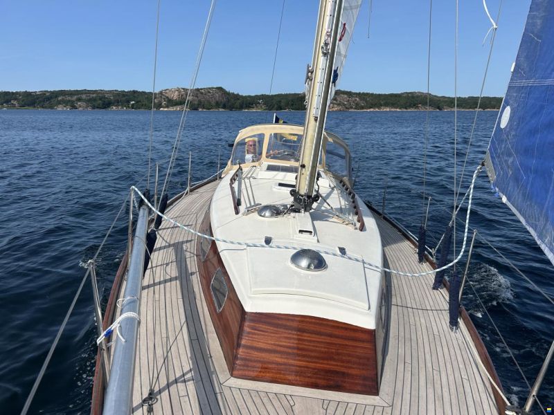 Hallberg-Rassy Mistral 33