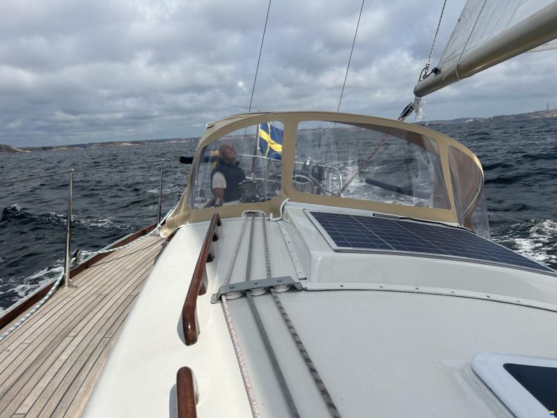 Hallberg-Rassy Mistral 33