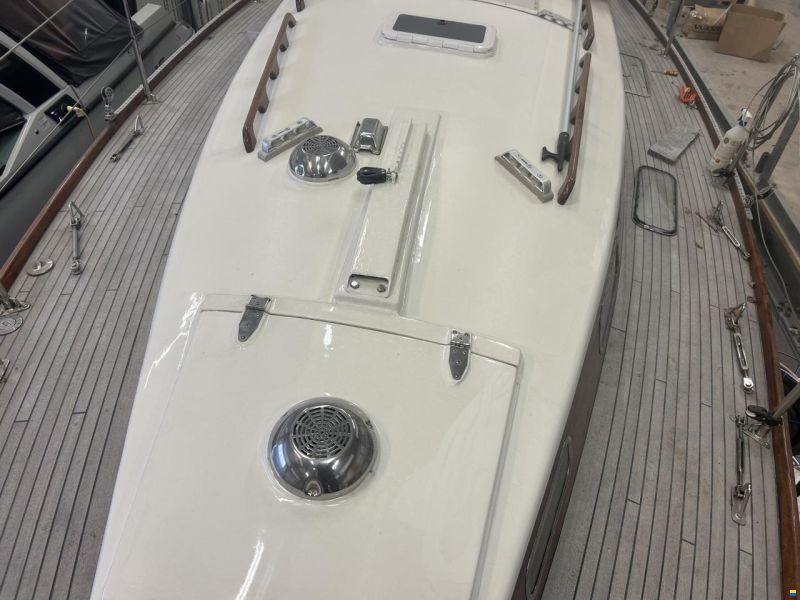 Hallberg-Rassy Mistral 33
