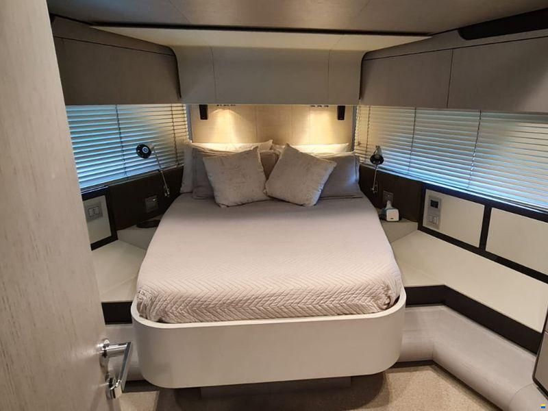 Azimut 80