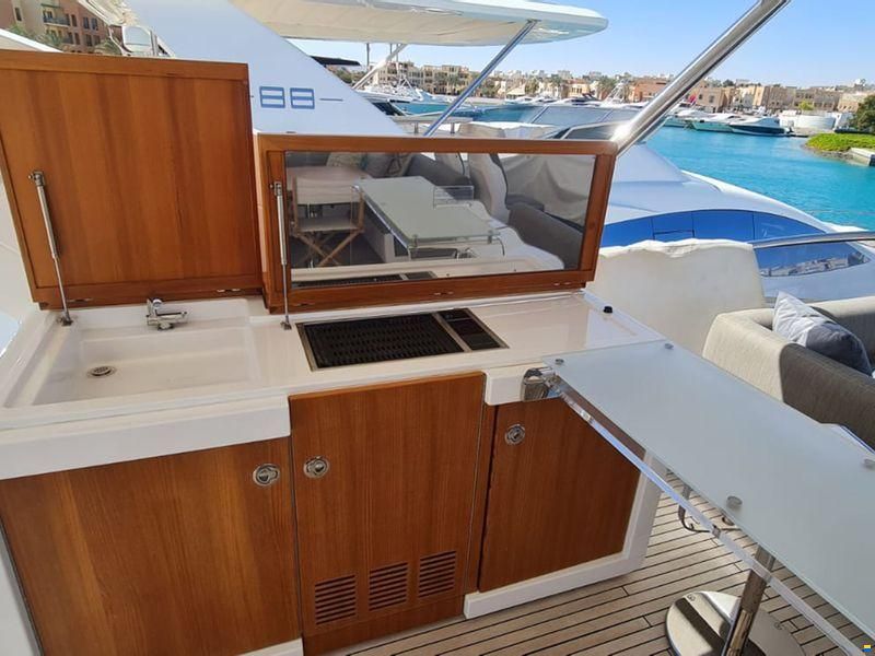 Azimut 80