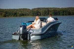 Corsiva 607Runabout