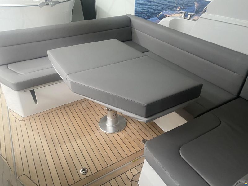 Sealine S335 BSO