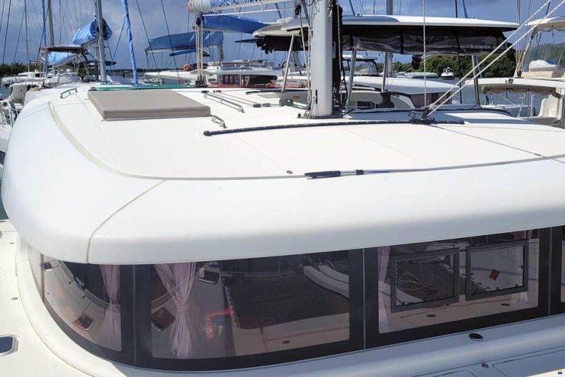 Lagoon 42