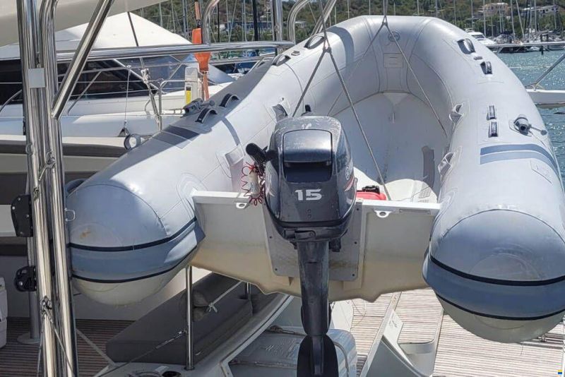 Lagoon 42