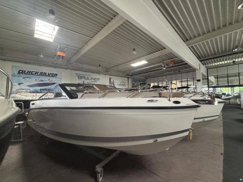 Quicksilver Activ 675 Cruiser