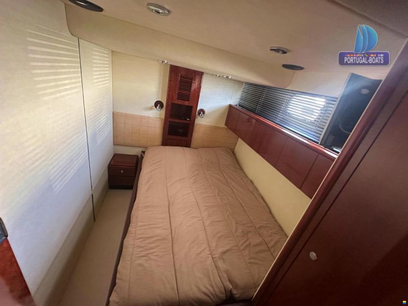 Fairline Squadron 74 custom
