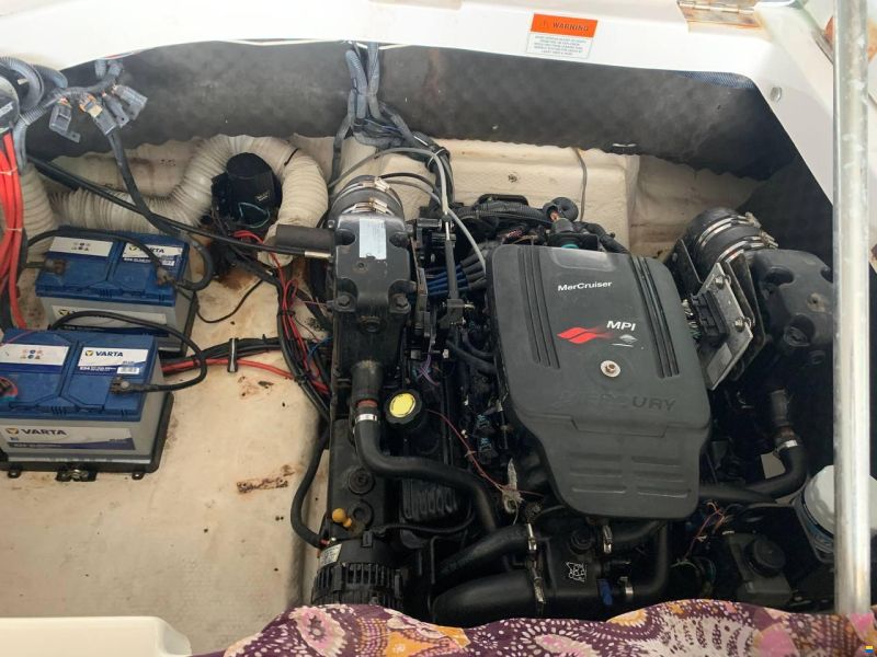 Rinker CAPTIVA 226
