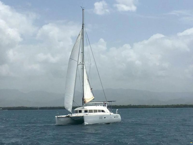 Lagoon 38