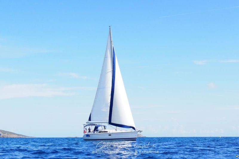 Hunter 40.5 Legend