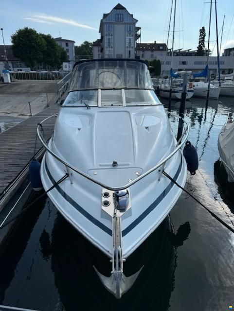 Chris Craft 240 Express Cruiser