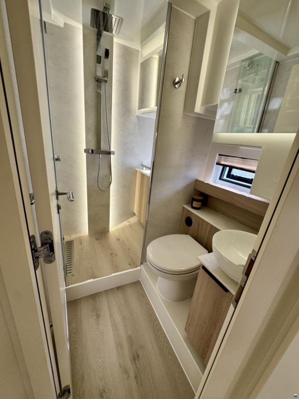 Cobra Campione 41 Flybridge