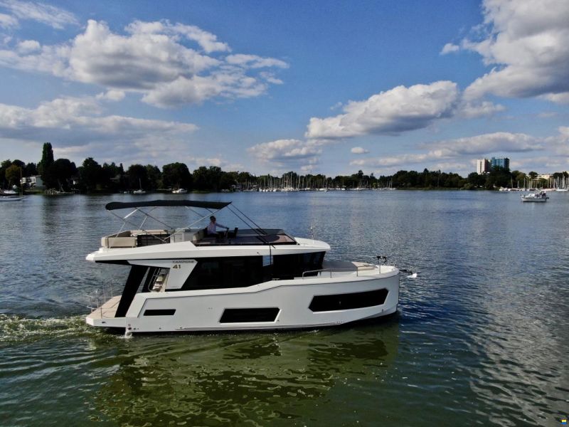 Cobra Campione 41 Flybridge