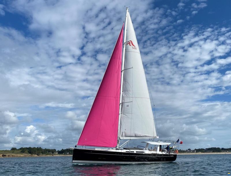 Hanse 588