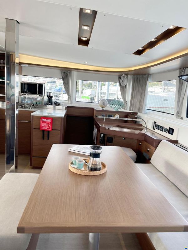 Lagoon 46