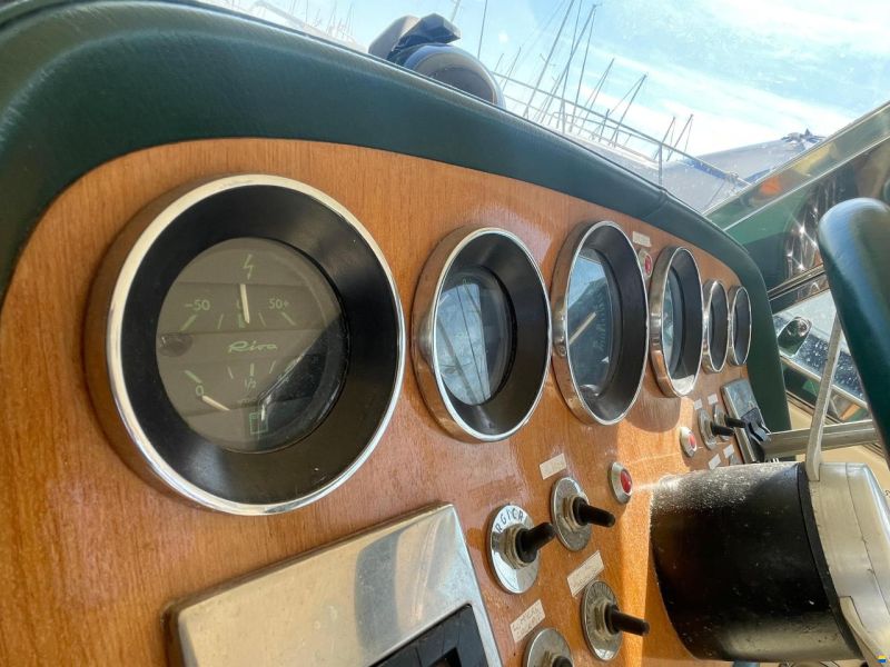 Riva Betram Sport Fish 25
