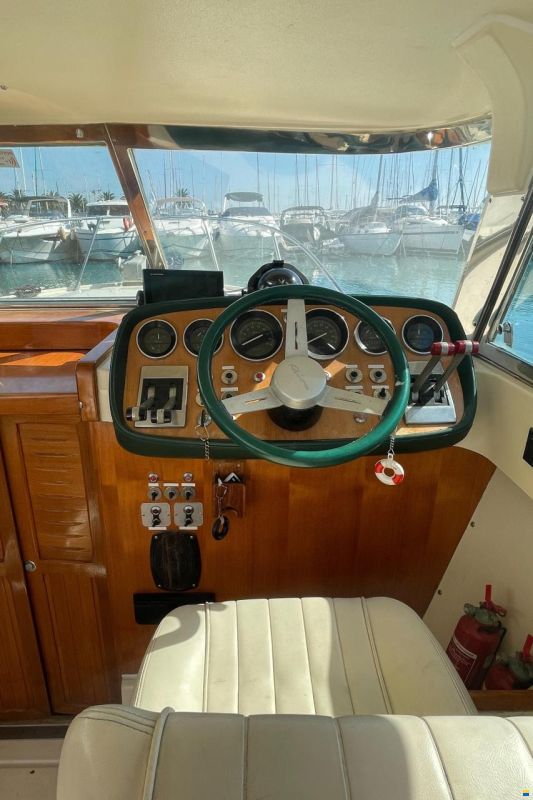 Riva Betram Sport Fish 25