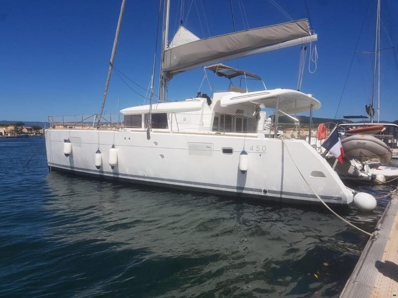 Lagoon 450 F