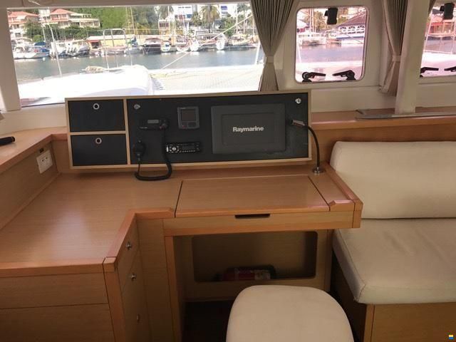 Lagoon 450