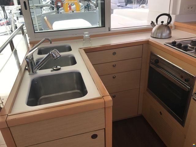 Lagoon 450