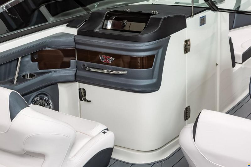 Chaparral 307 SSX, 2025 NEW BOAT